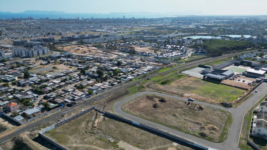 2 Bedroom Property for Sale in Fernwood Western Cape